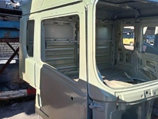 Каркас кабины на самосвал Shacman X5000 оригинал (бежевая) Фото 1