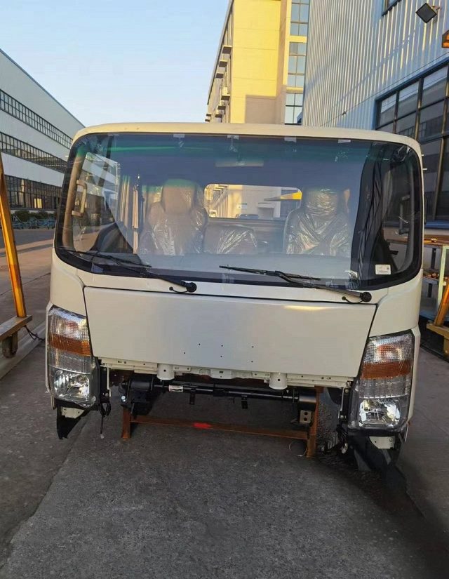 Кабина в сборе для грузовиков JAC N120 оригинал Фото 3